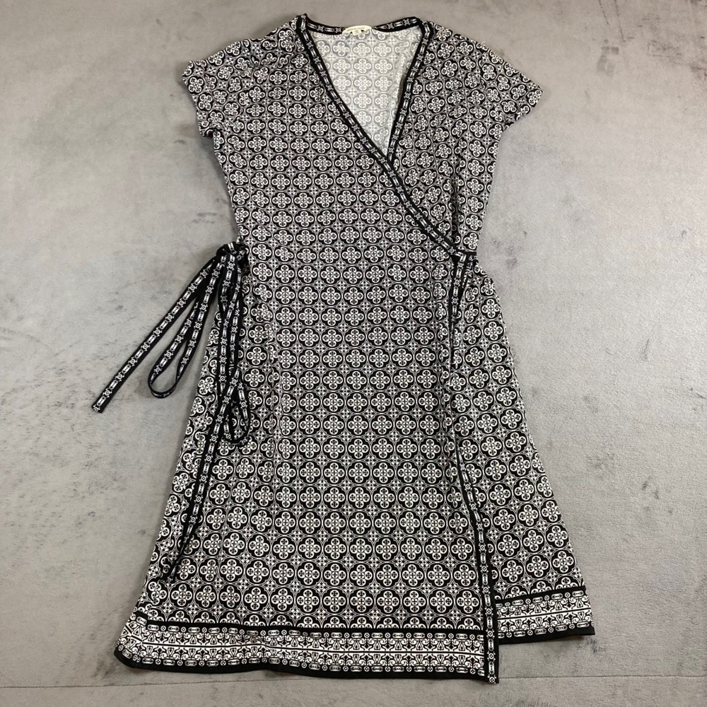 Max Studio Black White Geometric Medallion Print Wrap Dress Size M - Picture 1 of 7